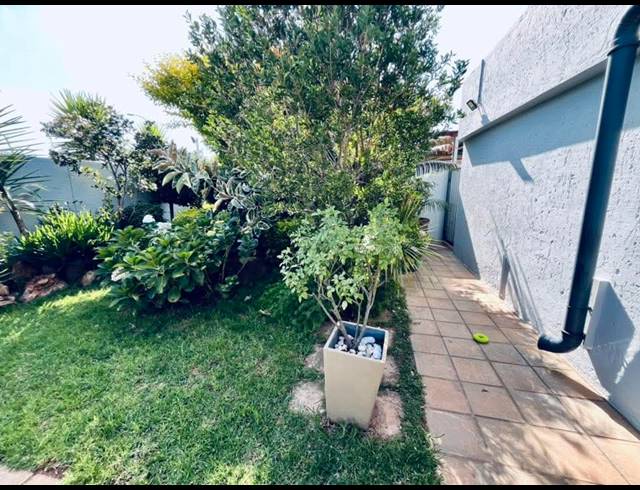 3 BEDROOM FREESTANDING FOR SALE IN BIRCHLEIGH